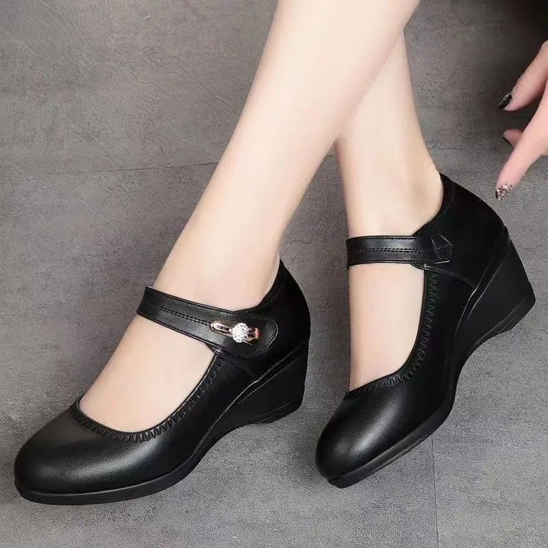 Lydia – Elegant Mid-Heel Comfort Shoes